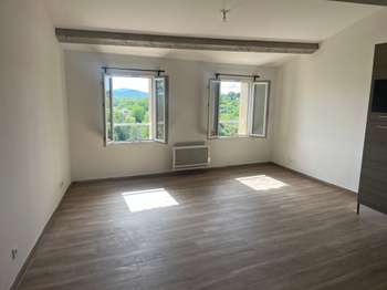 Location appartement 3 pièces La Verdière 83