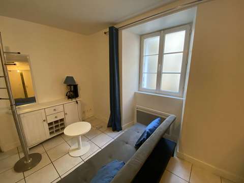 Location Studio 1 pièce Laval 53