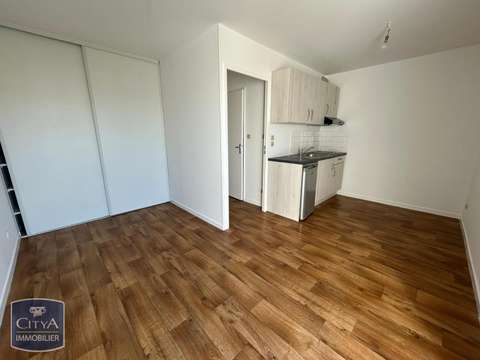 Location appartement 1 pièce Laval 53