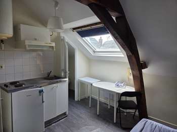 Location Studio 1 pièce Laval 53