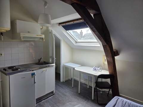 Location Studio 1 pièce Laval 53