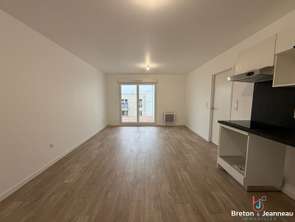 Location Appartement 3 piècesLaval