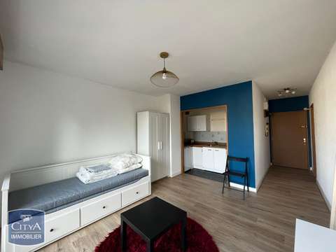 Location appartement 1 pièce Laval 53