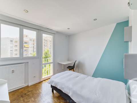 Location appartement 5 pièces Laval 53