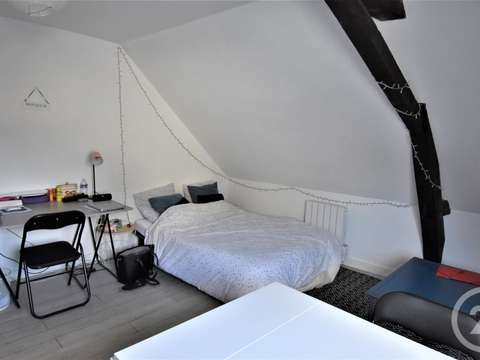 Location appartement 1 pièce Laval 53