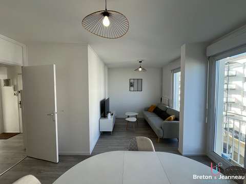 Location appartement 5 pièces Laval 53