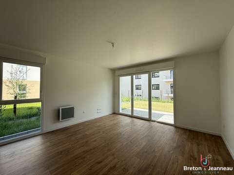 Location appartement 3 pièces Laval 53