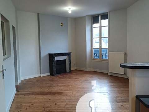 Location appartement 2 pièces Laval 53