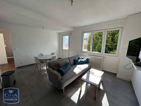 Location appartement 4 pièces Laval 53