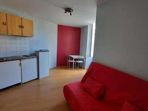 Location Studio 1 pièce Laval 53