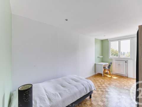 Location appartement 5 pièces Laval 53