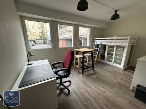 Location appartement 1 pièce Laval 53