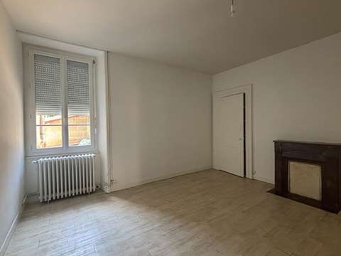 Location appartement 3 pièces Laval 53