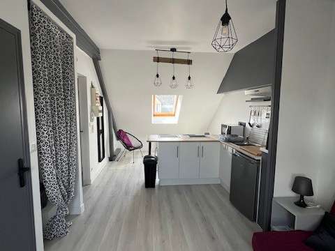 Location Studio 1 pièce Laval 53