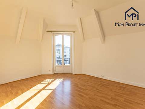 Location appartement 4 pièces Laval 53