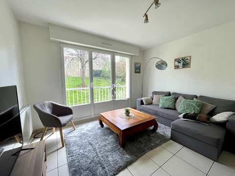 Location appartement 2 pièces Laval 53