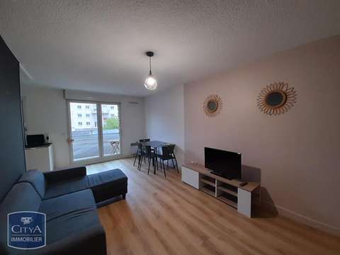 Location appartement 2 pièces Laval 53