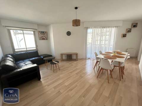 Location appartement 3 pièces Laval 53