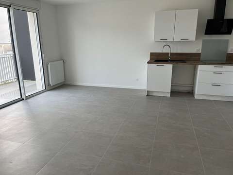 Location appartement 3 pièces Laval 53