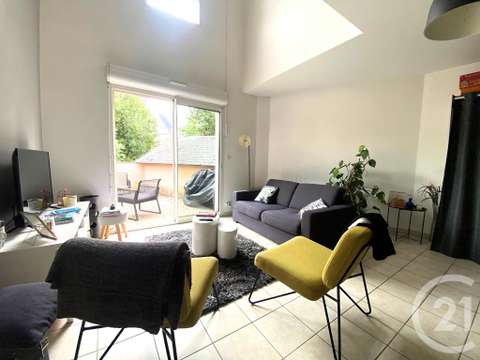 Location appartement 3 pièces Laval 53