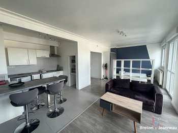 Location Studio 1 pièce Laval 53