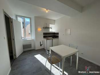 Location Appartement T1Laval Avesnières