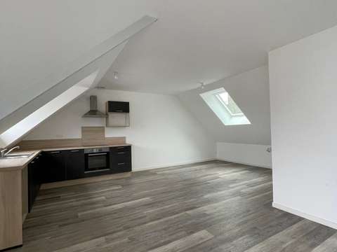 Location appartement 3 pièces Laval Avesnières 53
