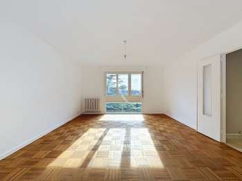 Location Appartement 3 piècesLaval Avesnières