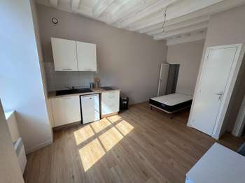 Location Appartement T1Laval Centre-Ville Cathédrale