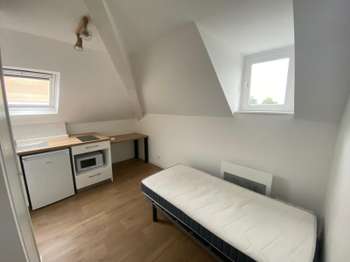 Location Appartement T1Laval Centre-Ville Cathédrale