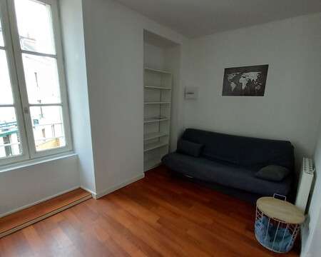 Location Studio 1 pièce Laval Centre-Ville Cathédrale 53