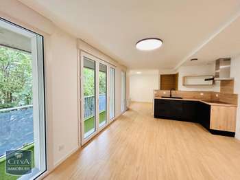 Location appartement 2 pièces Laval Centre-Ville Cathédrale 53