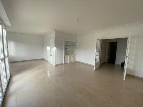 Location appartement 4 pièces Laval Centre-Ville Préfecture 53