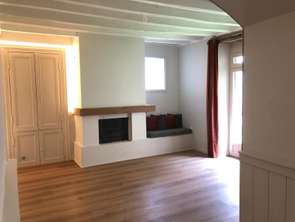 Location Appartement 4 piècesLaval Centre-Ville Préfecture