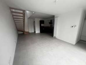 Location Appartement 4 piècesLaval Centre-Ville Préfecture