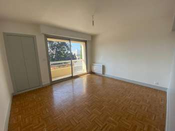 Location appartement 2 pièces Laval Centre-Ville Préfecture 53