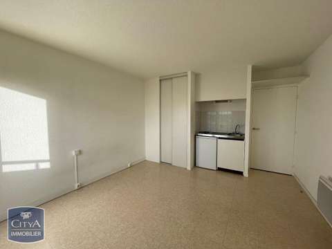 Location appartement 1 pièce Le Mans 72