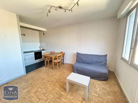 Location appartement 1 pièce Le Mans République 72