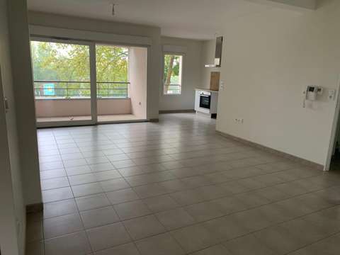 Location appartement 4 pièces Le Mans ZA Novaxis 72