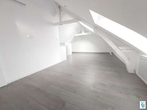 Location appartement 1 pièce Le Mesnil-Esnard 76