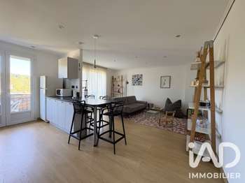 Location Appartement 3 piècesLe Monastère