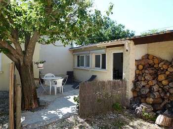 Location appartement 1 pièce Le Thor 84