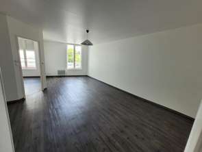 Location Appartement 3 piècesLongué-Jumelles