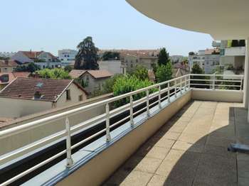 Location Appartement 3 piècesLyon 8e