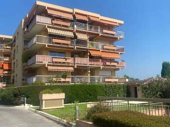 Location appartement 1 pièce Mandelieu-la-Napoule 06