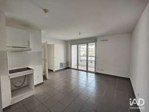 Location Appartement 3 piècesMarseille 3e