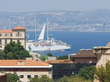 Location appartement 1 pièce Marseille 7e 13