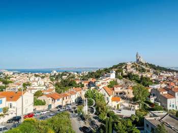 Location appartement 5 pièces Marseille 8e 13