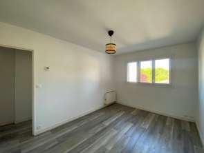 Location Appartement 3 piècesMondeville