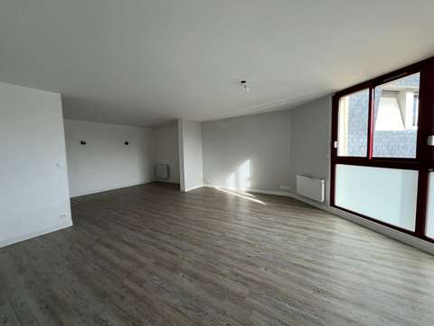 Location appartement 2 pièces Montfort-sur-Meu 35